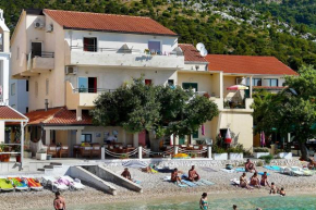 Apartments by the sea Drvenik Donja vala, Makarska - 8807